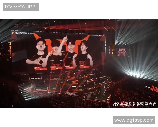 聚焦和平精英战术合作JDG战队如何实现团队默契与胜利